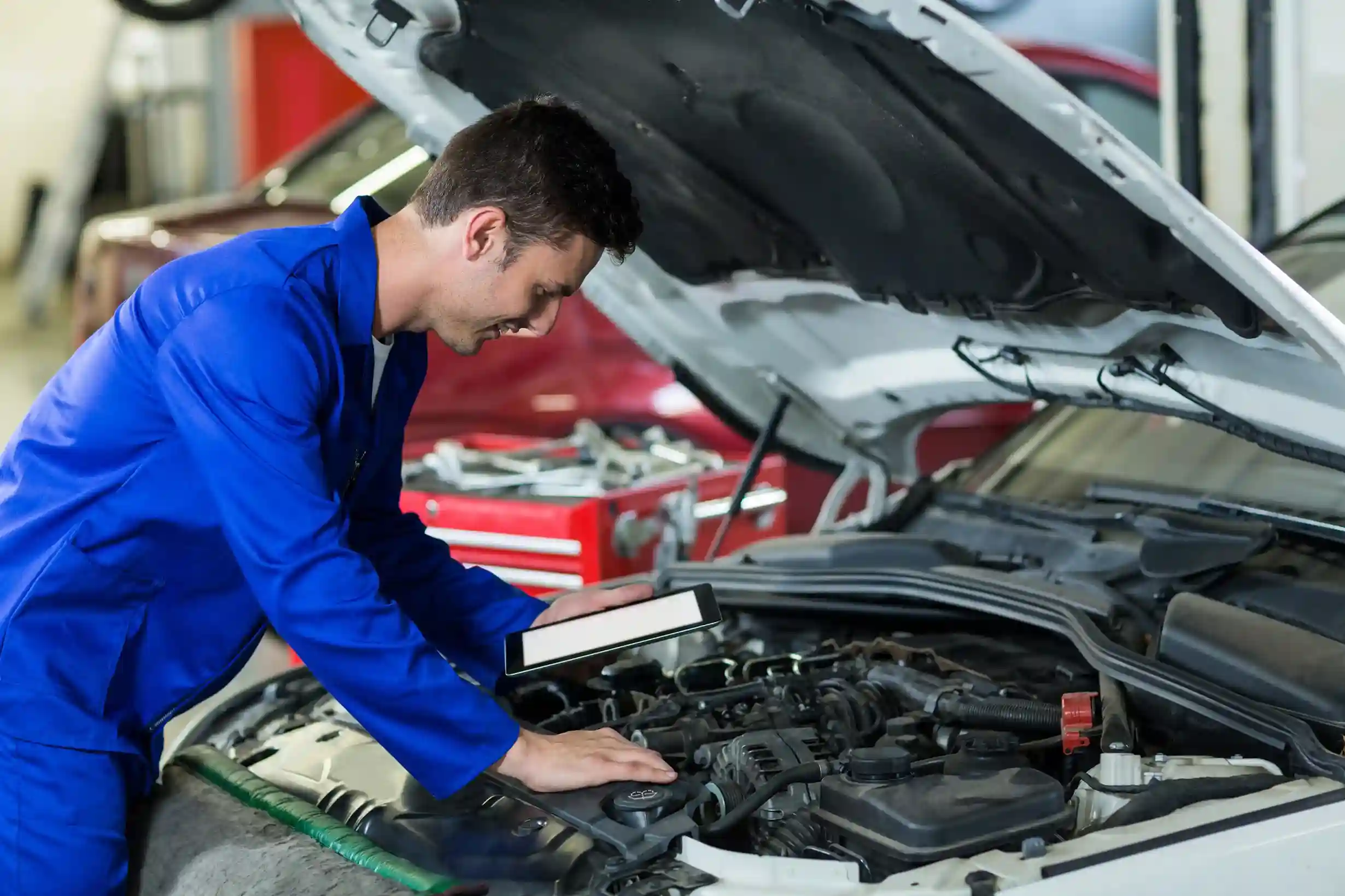 Keeping Your Cool: 7 Essential Tips for Car Air Conditioning Service in Enoggera