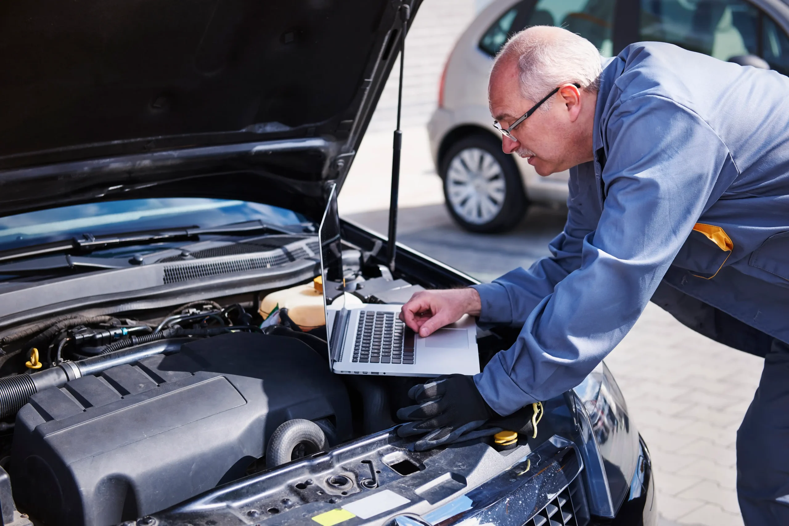 Emergency Car AC Repair in Enoggera: What Really Happens When Cooling Systems Fail Under Pressure